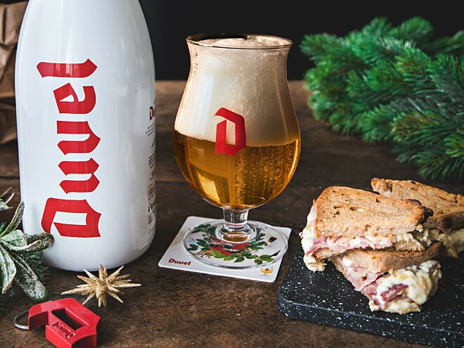 Duvel et grilled cheese apéritif au jambon truffé et crème de comté